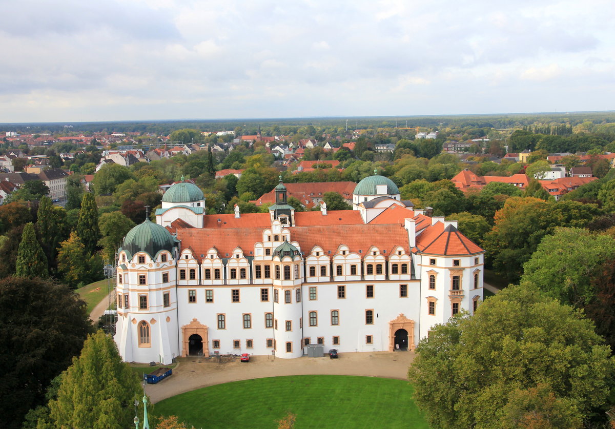 Schloss Celle vom Turm der Stadtkirche betrachtet am 06.10.2020. 