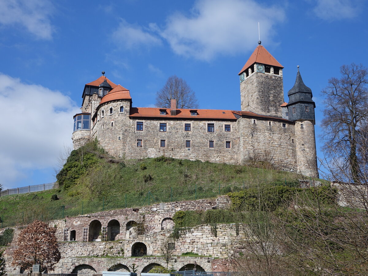 Schloss Elgersburg, erbaut ab 1088 auf den Mauern einer Burg der Grafen von Kevernburg (16.04.2022)