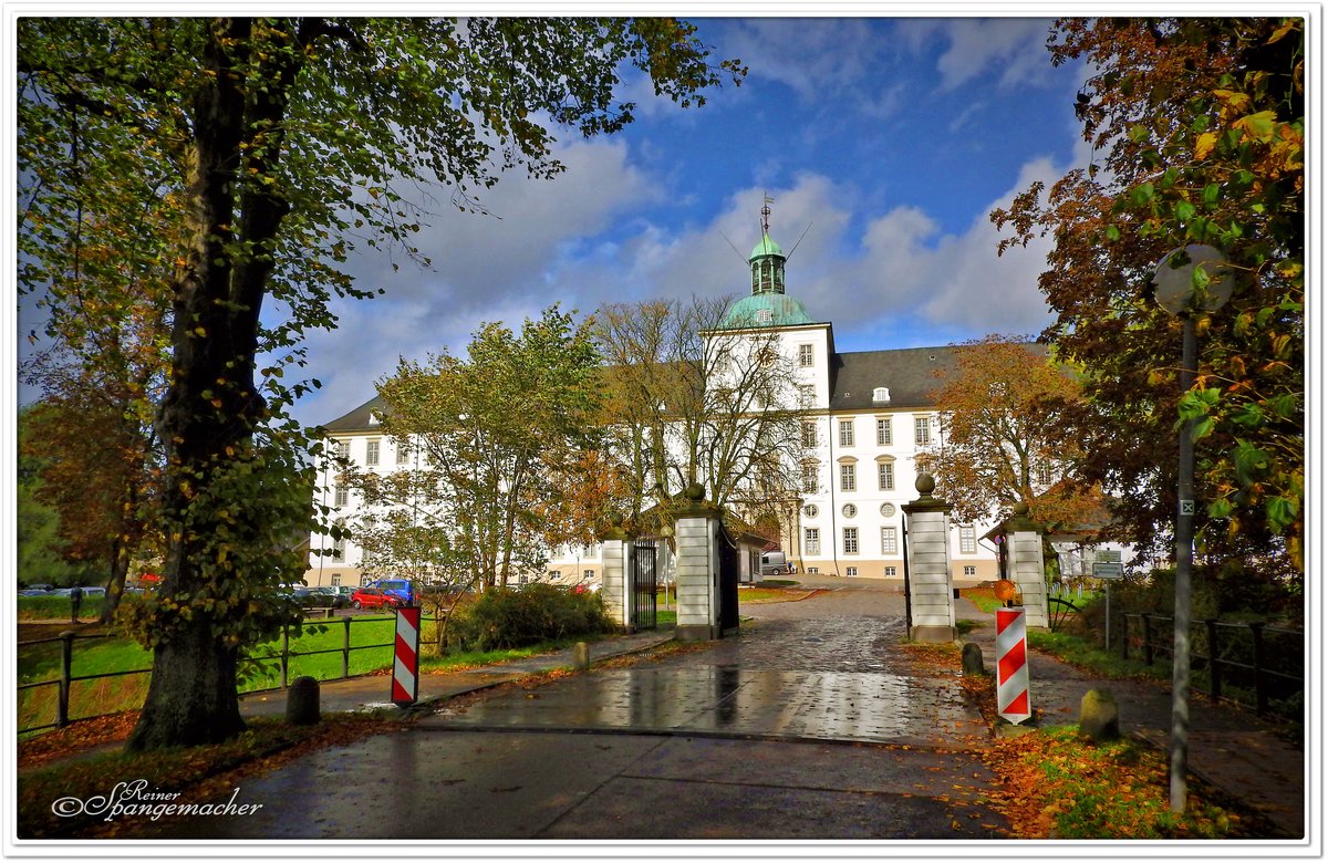 Schloss Gottorf in Schleswig an der Schlei, im verregneten Sommerhalbjahr, Herbst 2017