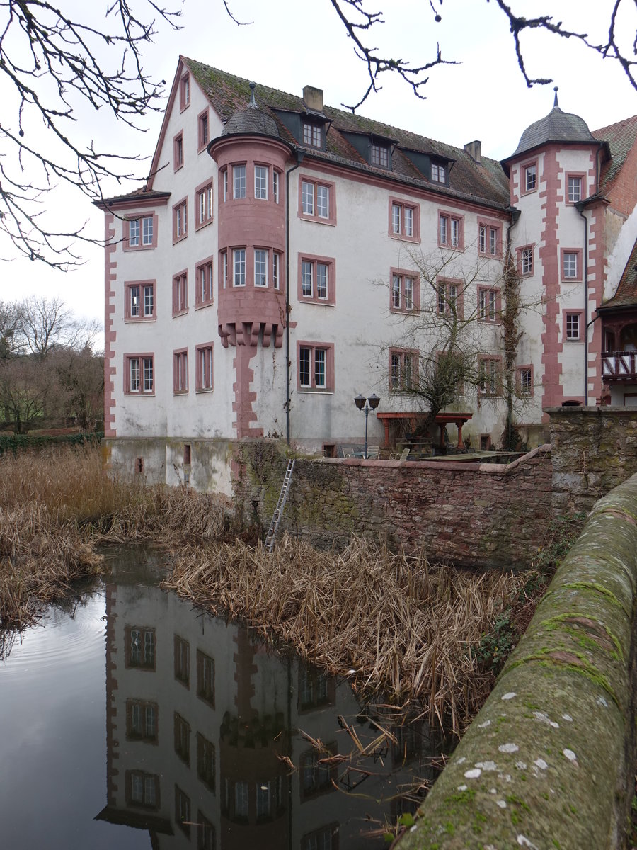 Schloss Lohrbach, Wasserschloss erbaut ab 1413, 1564 Umbau zu einer Schlossanlage im Renaissancestil (24.12.2018)