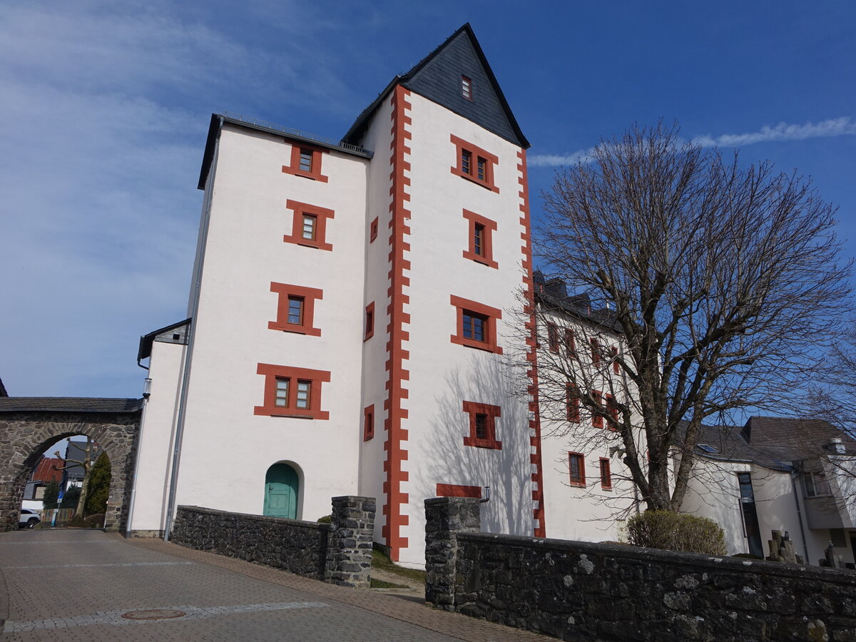Schloss Mengerskirchen, erbaut im 14. Jahrhundert, im 17. Jahrhundert Umbau zum Jagdschloss, heute Rathaus (13.03.2022)