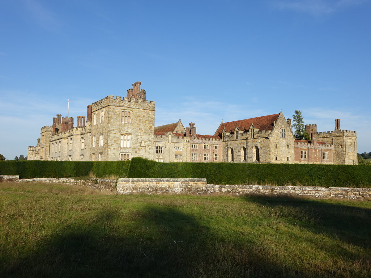 Schloss Penshurst Place, erbaut ab 1341 fr Sir John de Pulteney (04.09.2023)