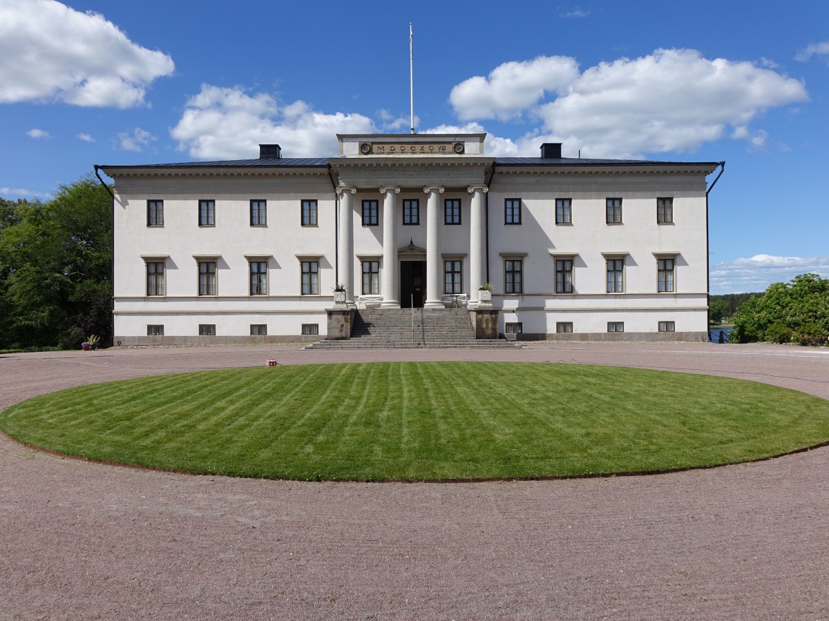 Schloss Stjrnsund, erbaut von 1798 bis 1803 durch Carl Fredrik Sundvall (16.06.2015)