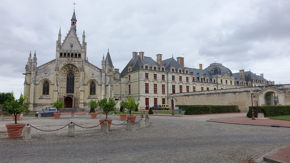 Schloss Thouars und Chapelle du Chateau, erbaut von 1635 bis 1638 (12.07.2017)
