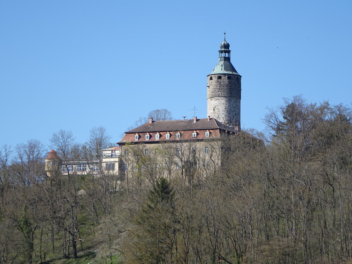 Schloss Tonndorf, erbaut im 12. Jahrhundert auf einer Anhhe nrdlich des Dorfes (17.04.2022)