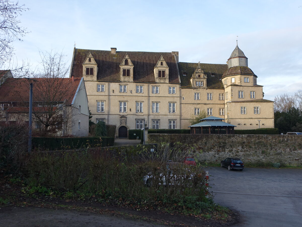 Schloss Varenholz, erbaut von 1591 bis 1600 durch Graf Simon VI. zu Lippe (07.12.2025)