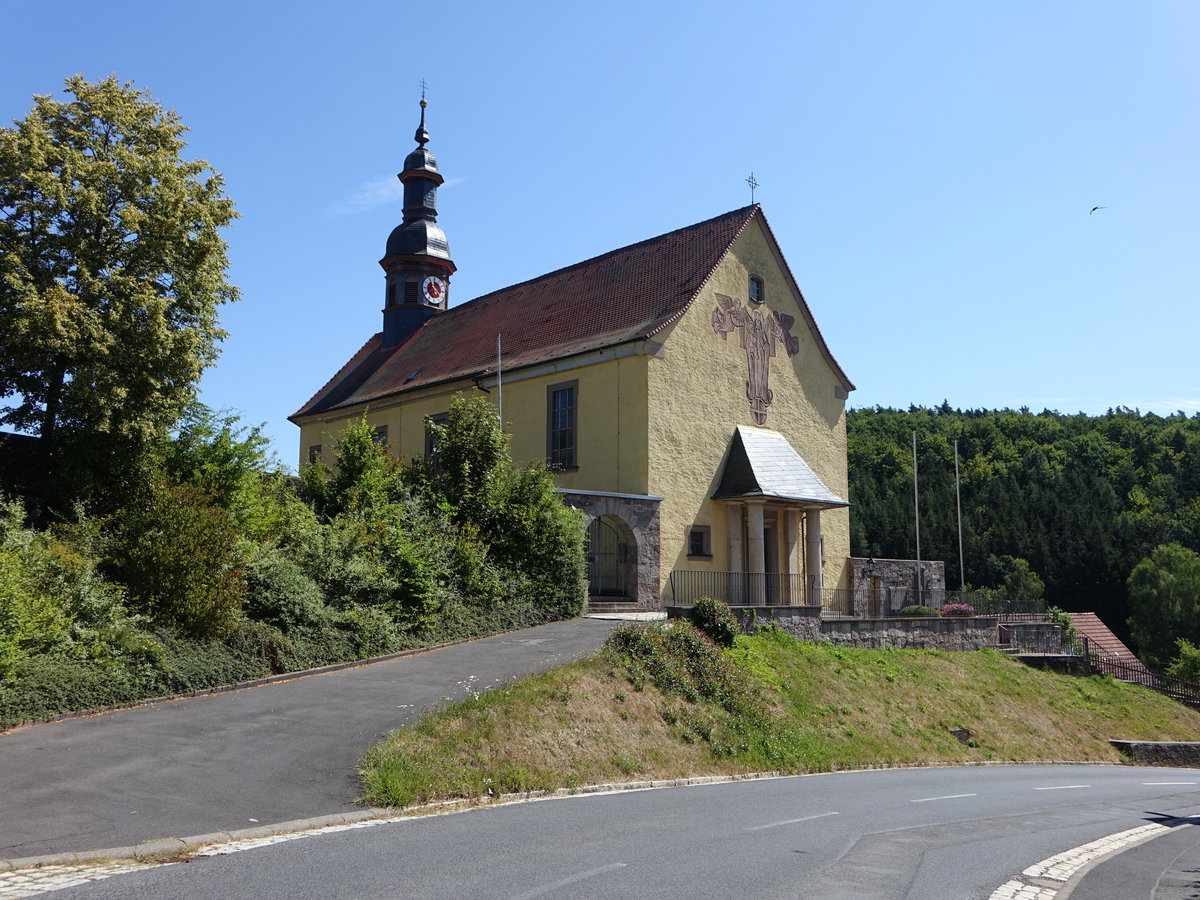 Schmalwasser, kath. Pfarrkirche Maria Himmelfahrt, barocker Saalbau mit eingezogenem Chor, erbaut von 1716 bis 1725 (08.07.2018)