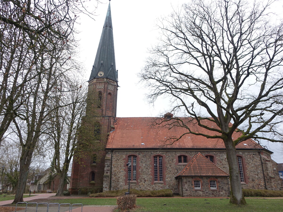 Schneverdingen, evangelische St. Peter und Paul Kirche, erbaut von 1745 bis 1746 (28.03.2026)