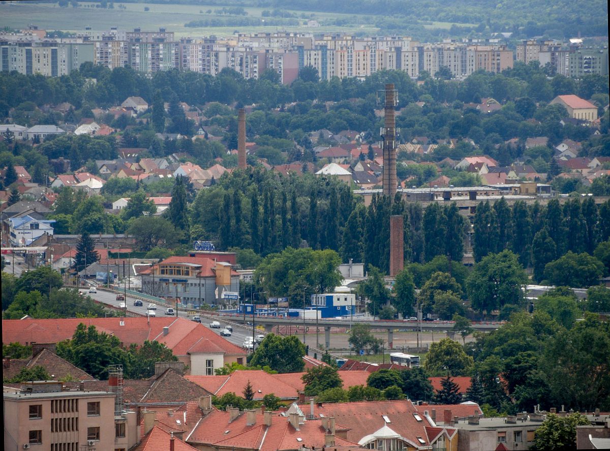 Schnes Panoramasicht auf die Stadt von dem Havihegy. Foto: Mai 2016.