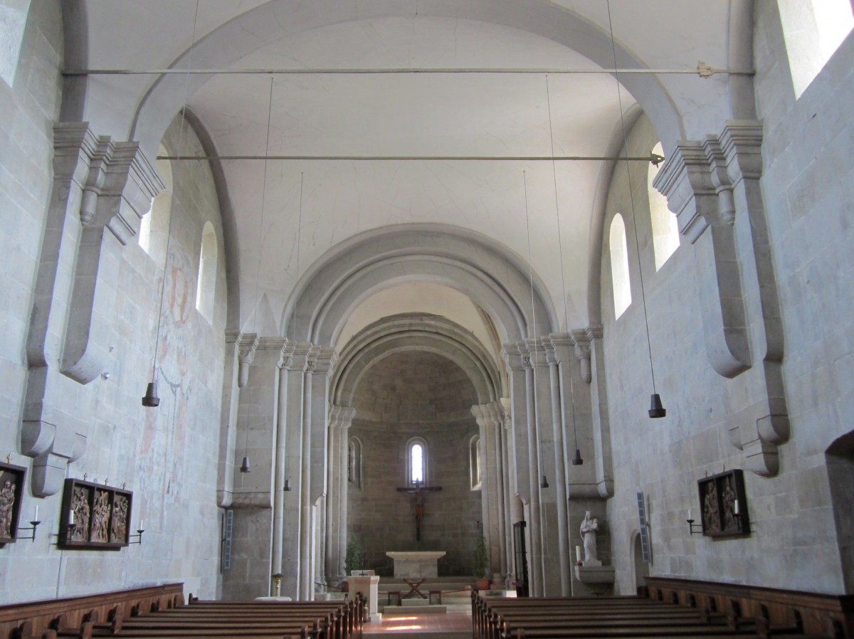 Schngrabern, Pfarrkirche Unsere Lieben Frau, romanischer Saalbau, gotische Wandmalereien (19.04.2014)