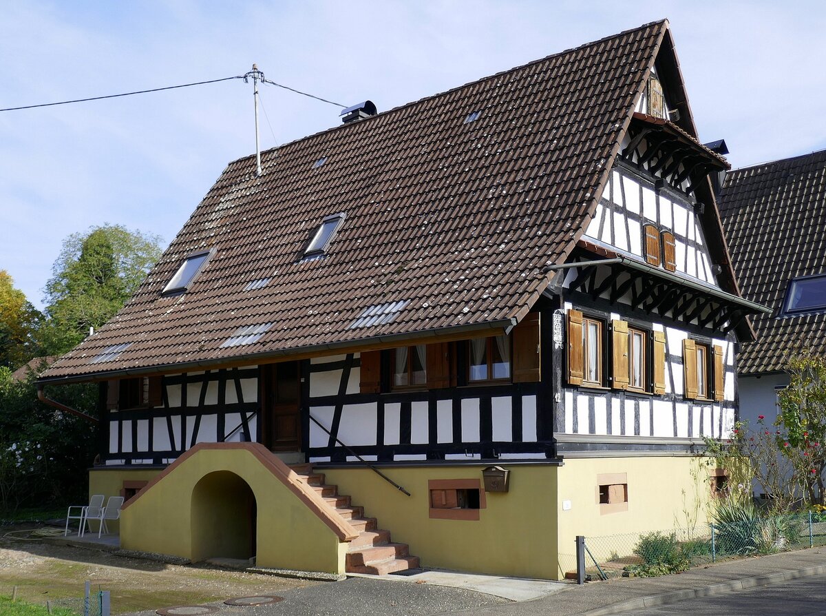 Schupfholz, ein Weiler der Gemeinde Vrstetten, schn restauriertes Fachwerkhaus, Okt.2022