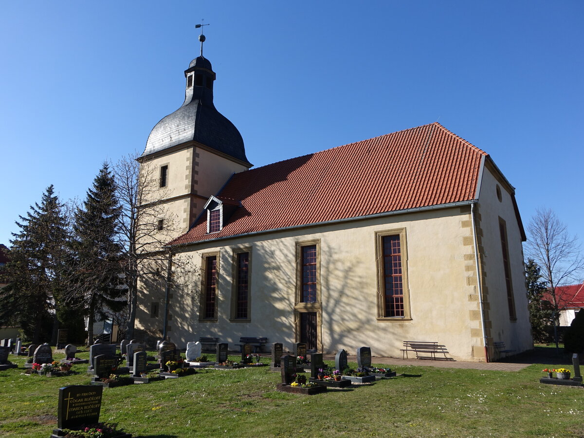 Schwabhausen, evangelische St. Trinitatis Kirche, erbaut 1701 (16.04.2022)