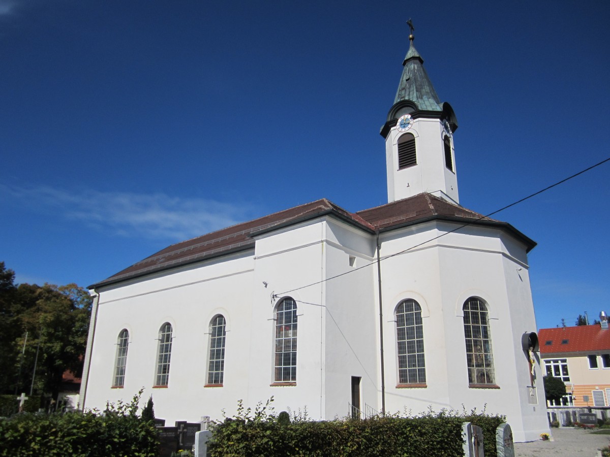 Schwabsoien, St. Stephan Kirche, erbaut von 1824 bis 1825 durch Matthias Left 
(03.10.2012)