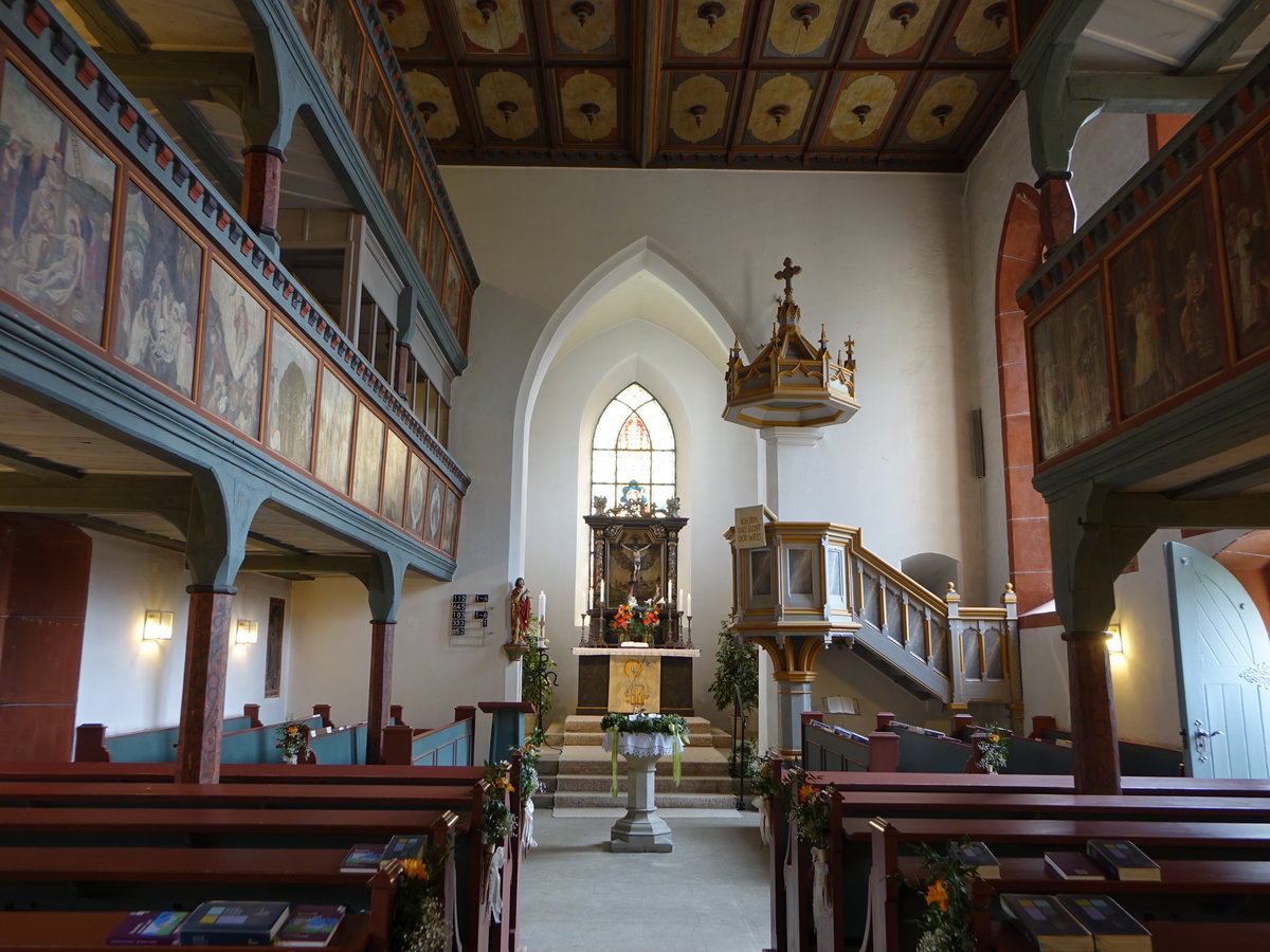 Schwarzach bei Kulmbach, Innenraum der Ev. St. Johannis Kirche, 31 Votivtafeln an den Emporen (16.04.2017)