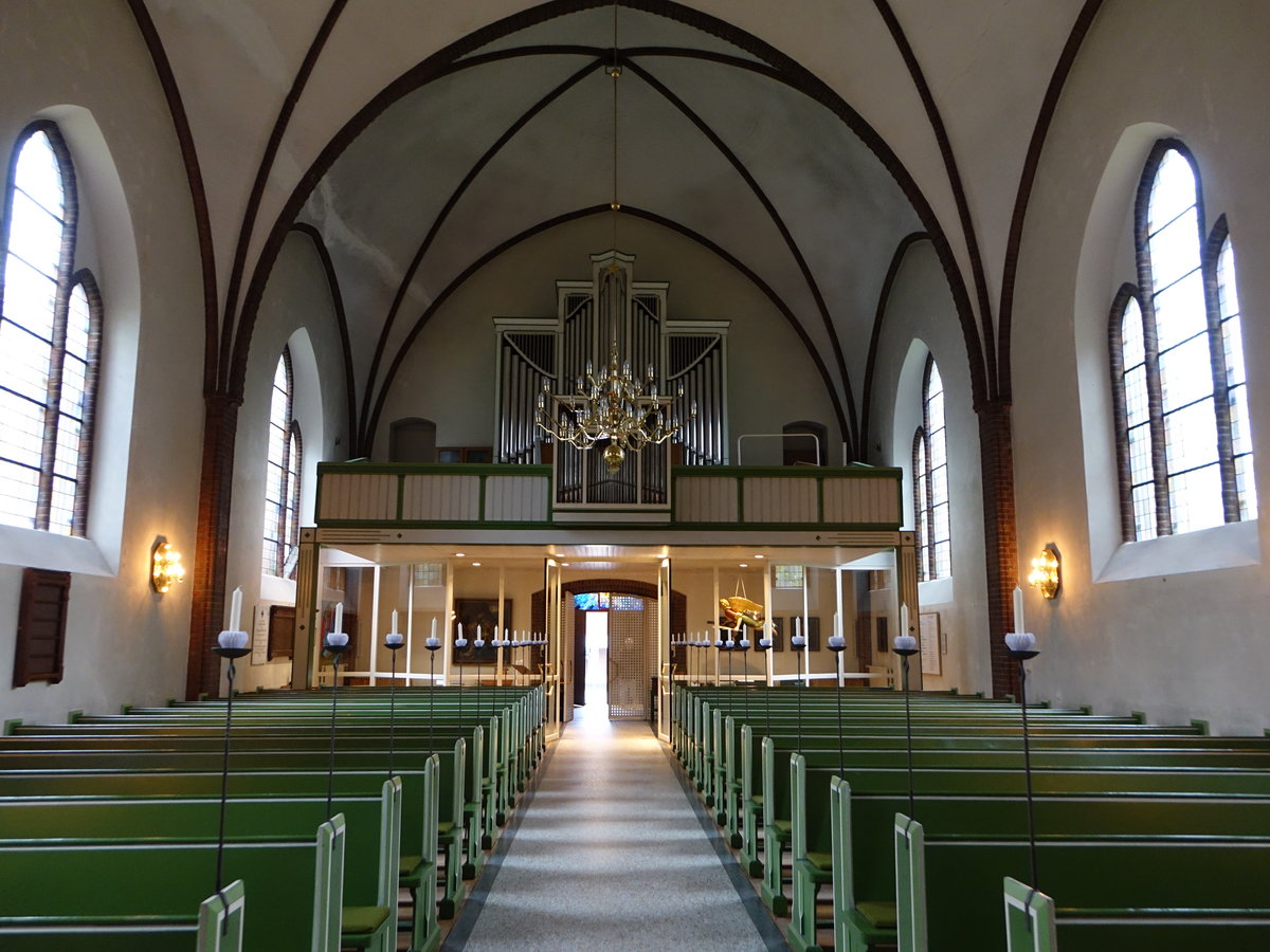 Schwarzenbek, Orgelempore in der St. Franziskus Kirche, Kirche erbaut von 1894 bis 1895 durch Johann Prsch (26.09.2020)