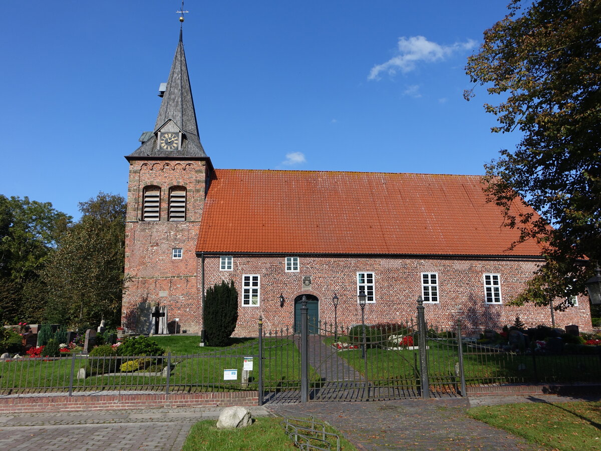 Schwei, evangelische St. Secundus Kirche, erbaut 1617 (08.10.2021)