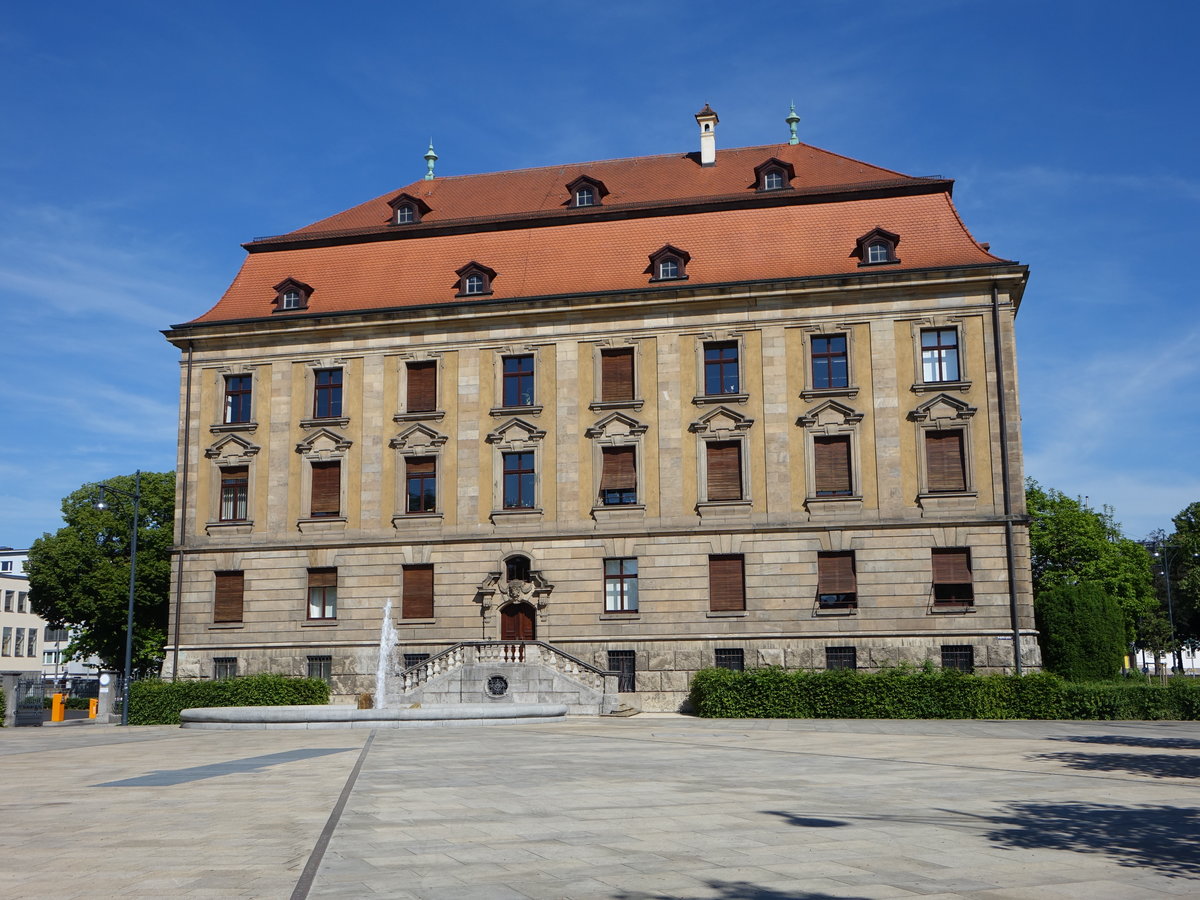 Schweinfurt, Gebude des Amtsgericht am Schillerplatz (28.05.2017)