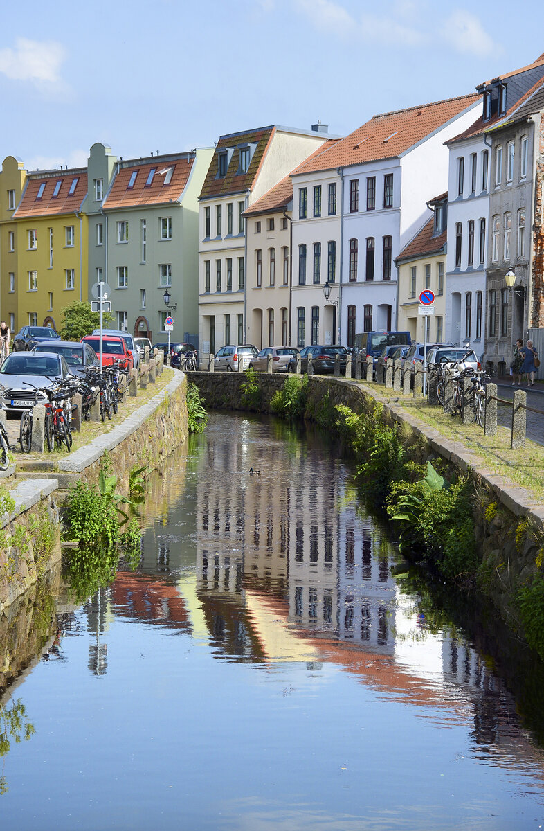 Schwerin Innenstadt - Mhlenbach an der Frischen Grube. Aufnahme: 18. Juni 2022.