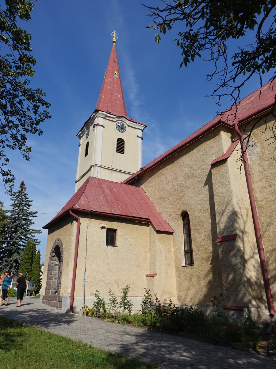 Sebechleby / Siebenbrot, kath. Pfarrkirche St. Michael, erbaut bis 1608 (29.08.2020)