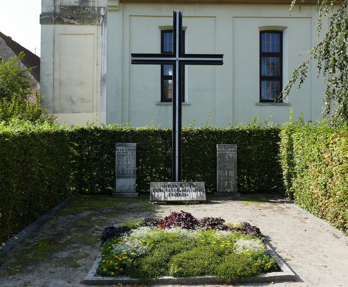 Seefelden, Denkmal fr die Gefallenen der beiden Weltkriege, April 2021