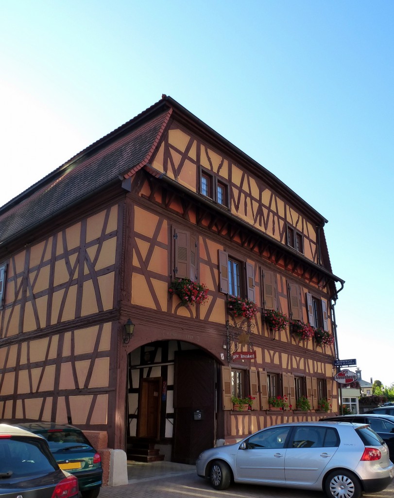 Seltz, historischer Gasthof, das Fachwerkgebude stammt von 1717, Sept.2015