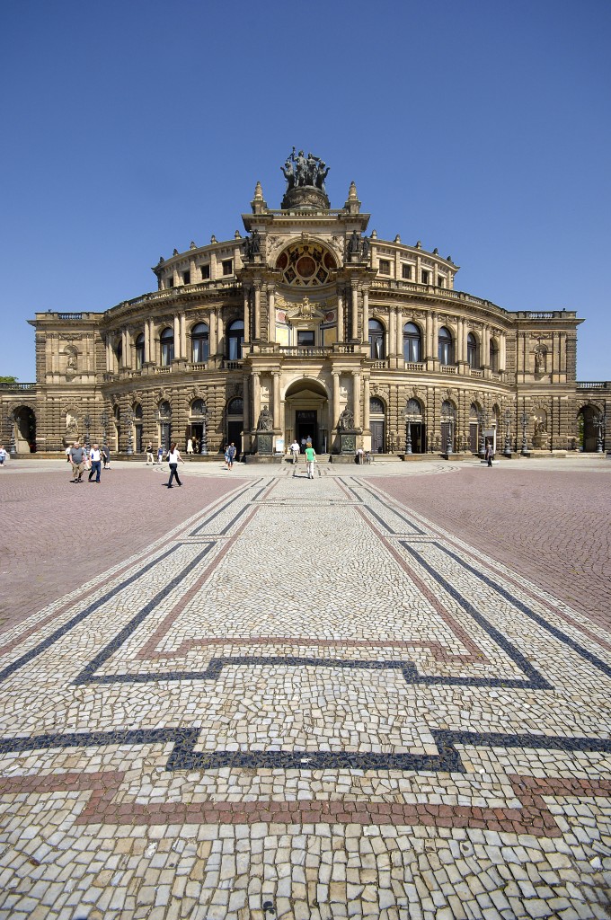 Semperoper in Dresden. Aufnahmedatum: 8. Juni 2014.