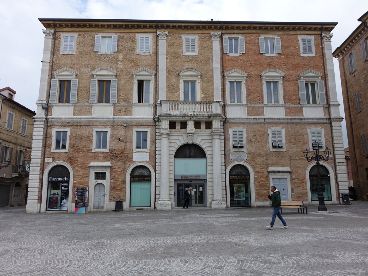 Senigallia, Banco Monte dei Paschi an der Piazza Roma (31.03.2022)