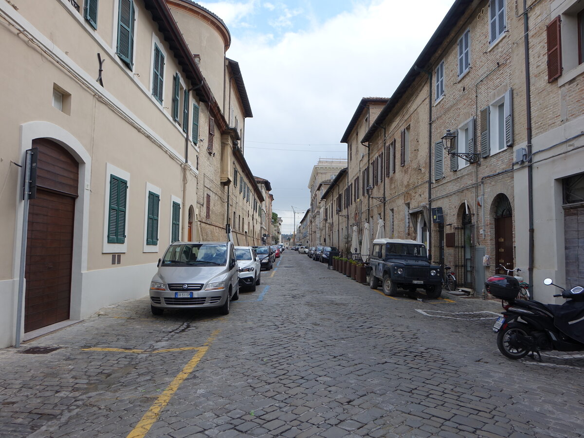 Senigallia, Huser in der Via Carlo Armelini (31.03.2022)