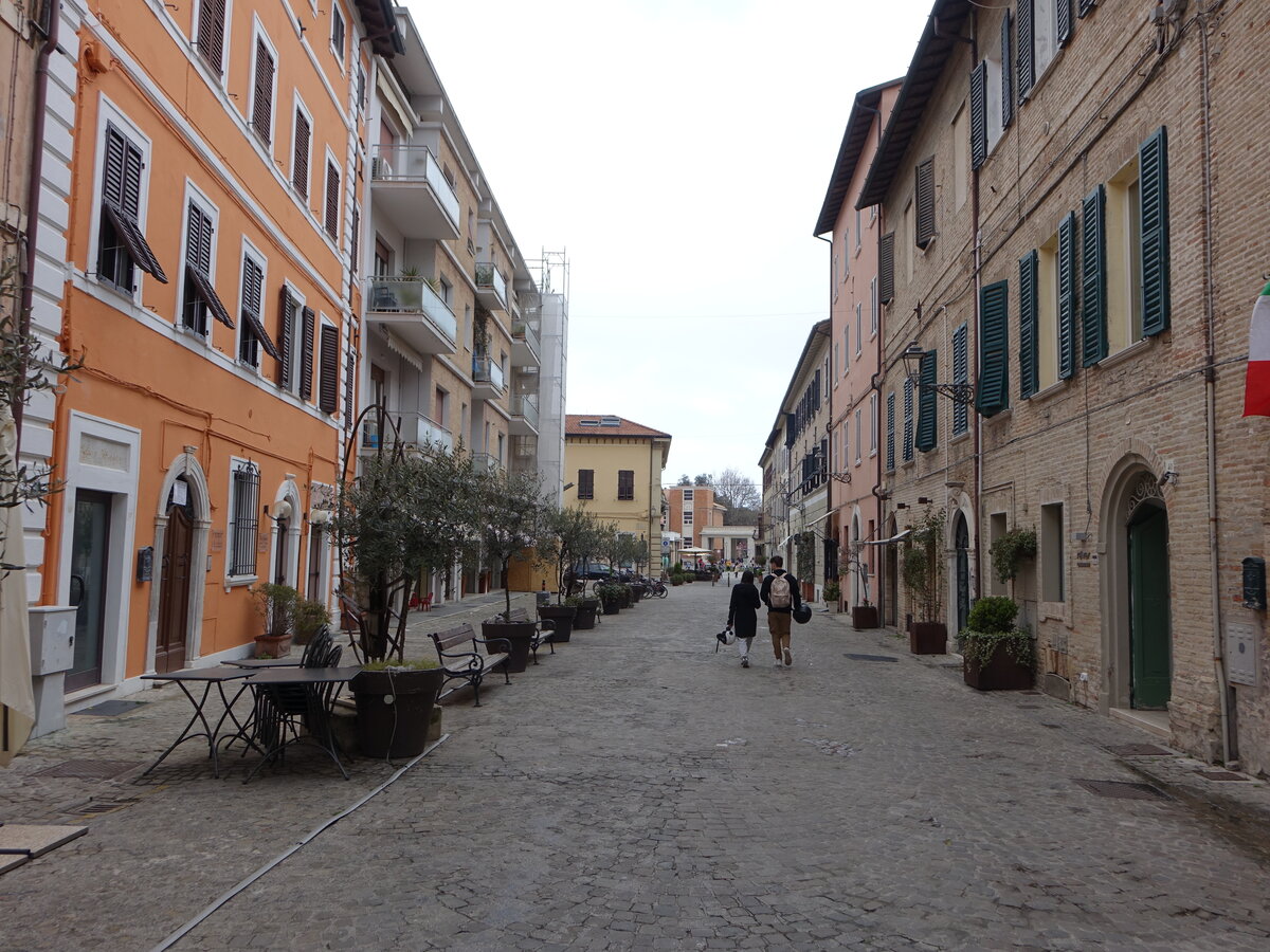 Senigallia, Huser in der Via Giuseppe Mazzini (31.03.2022)