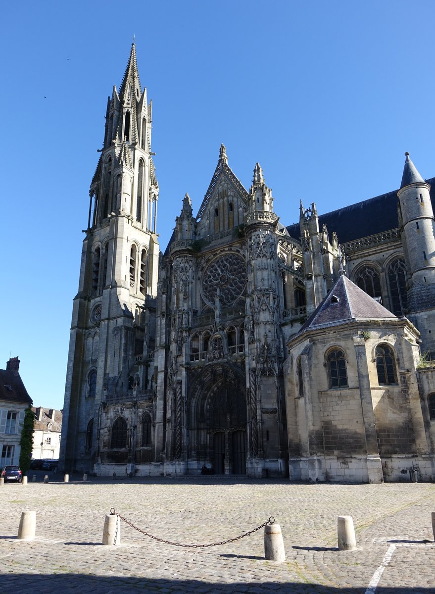 Senlis, Kathedrale Notre-Dame, erbaut im 12. Jahrhundert (17.07.2016)