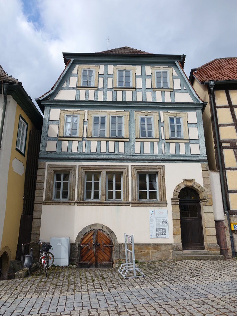 Selach, Fachwerkhaus am Marktplatz, erbaut 1760 (24.03.2016)