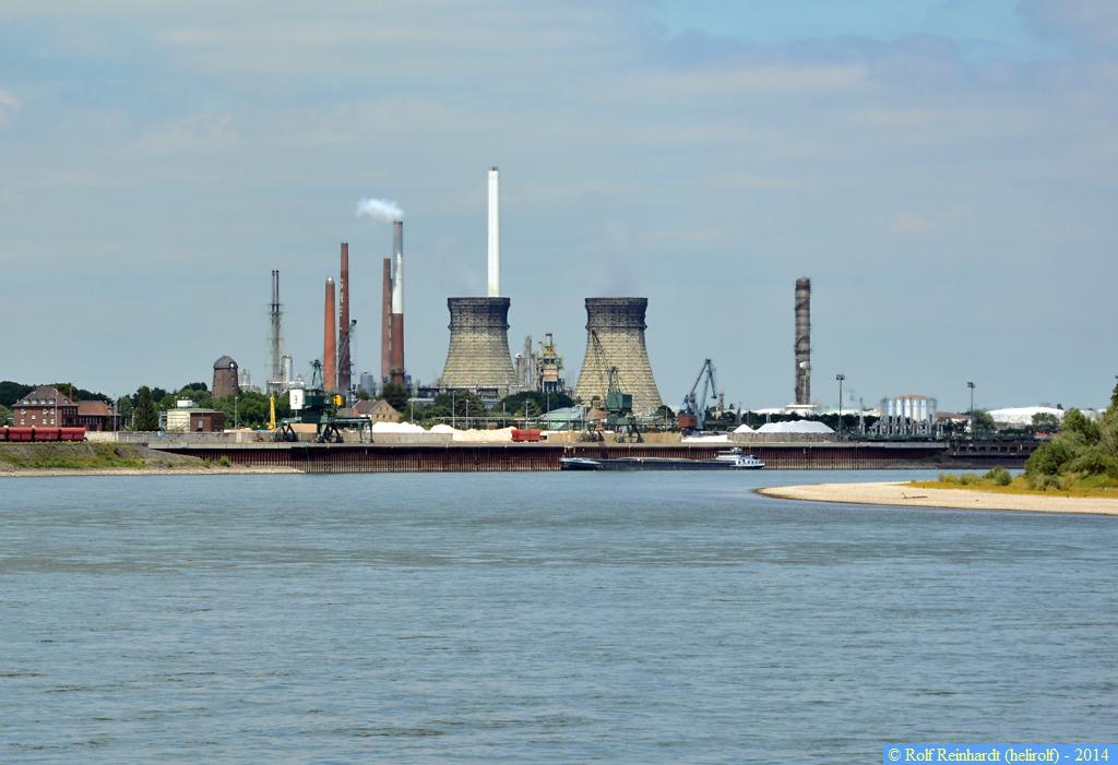 Shell-Raffinerie am Rhein in Godorf - 23.06.2014