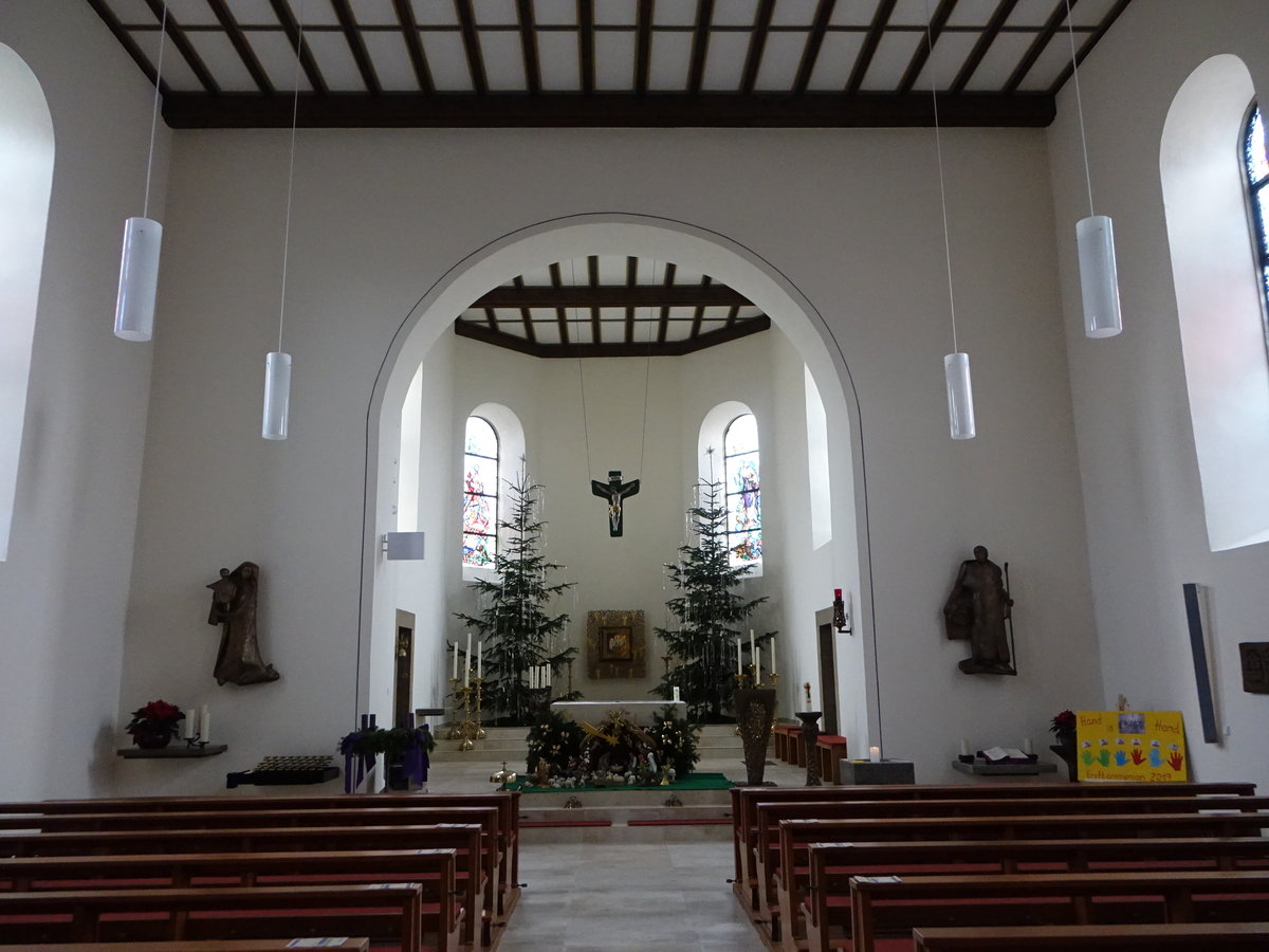Siegelsbach, Innenraum der kath. Pfarrkirche St. Georg (23.12.2018)