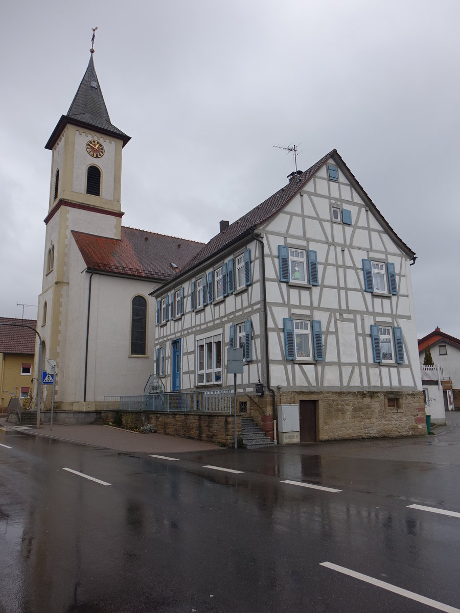 Siegelsbach, kath. Pfarrkirche St. Georg und Pfarrhaus, erbaut 1858 (23.12.2018)