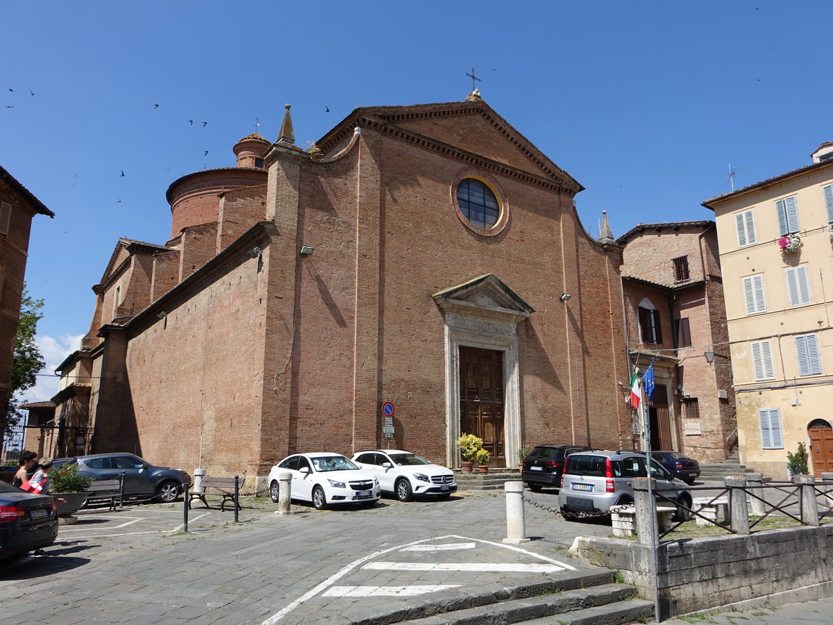 Siena, Kirche hl. Geist an der Piazza Santo Spirito, erbaut von 1498 bis 1530 (17.06.2019)