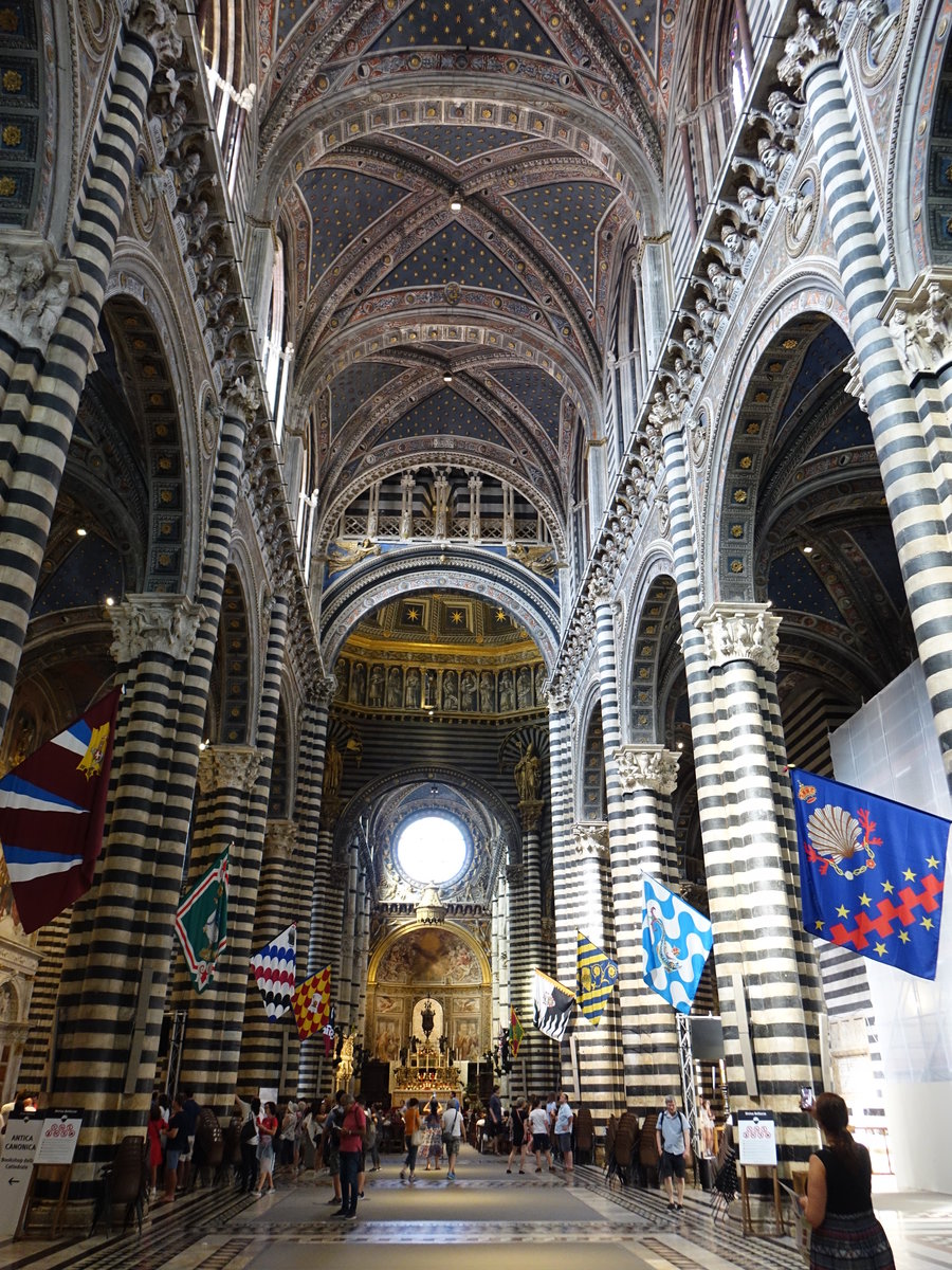 Siena, Mittelschiff der Kathedrale St. Maria Assunta, Hochaltar von  Baldassare Peruzzi von 1532 (17.06.2019)
