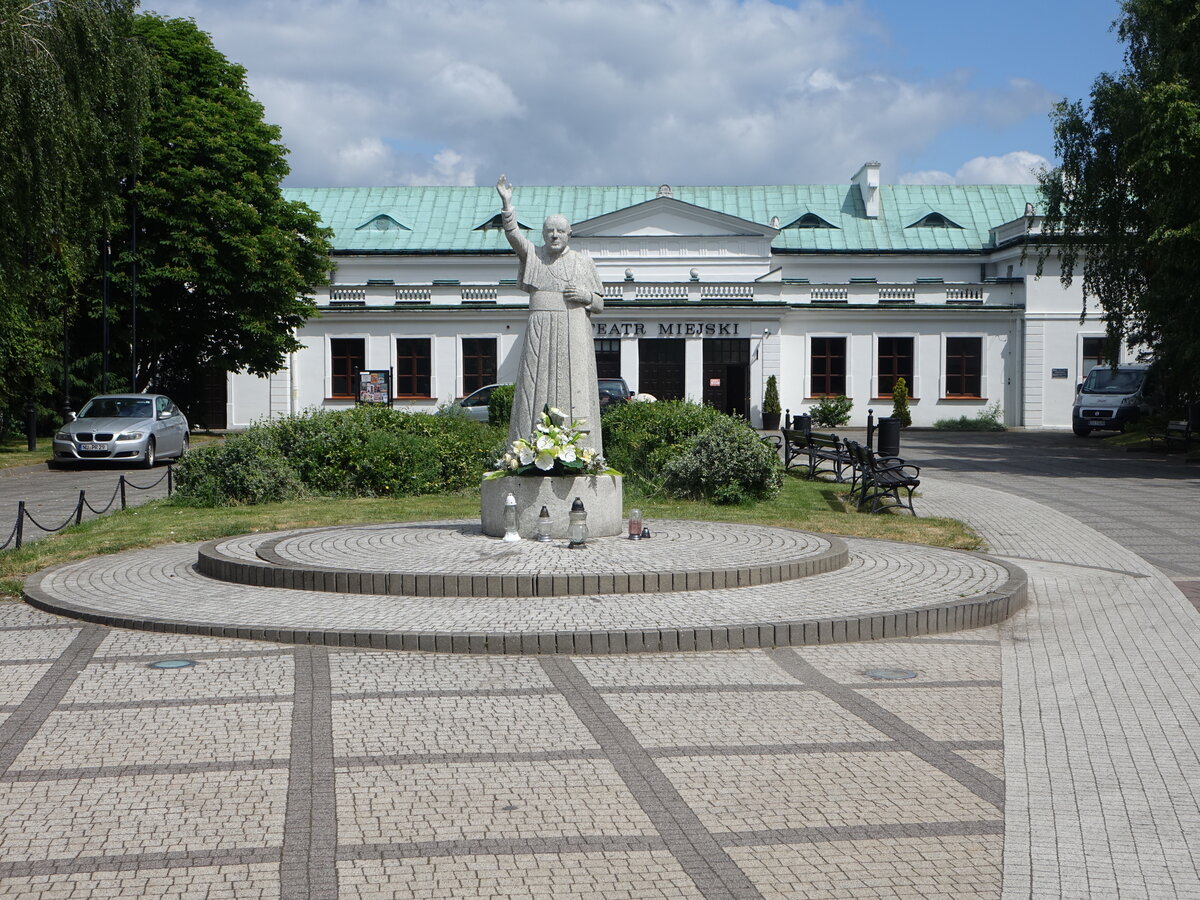 Sieradz, Theater Miejski in der Dominikanska Strae, erbaut von 1901 bis 1904 (13.06.2021)