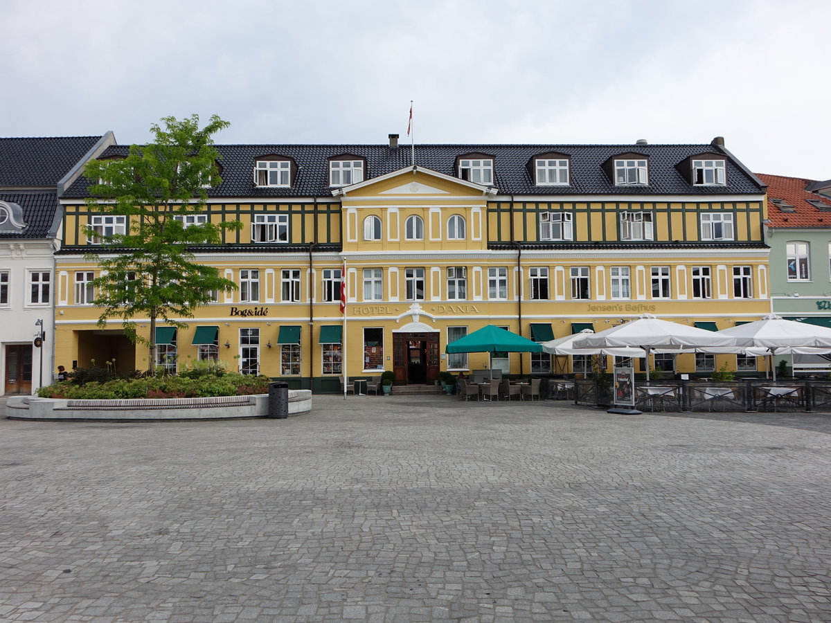 Silkeborg, Hotel Dania am Hauptplatz Torvet (09.06.2018)