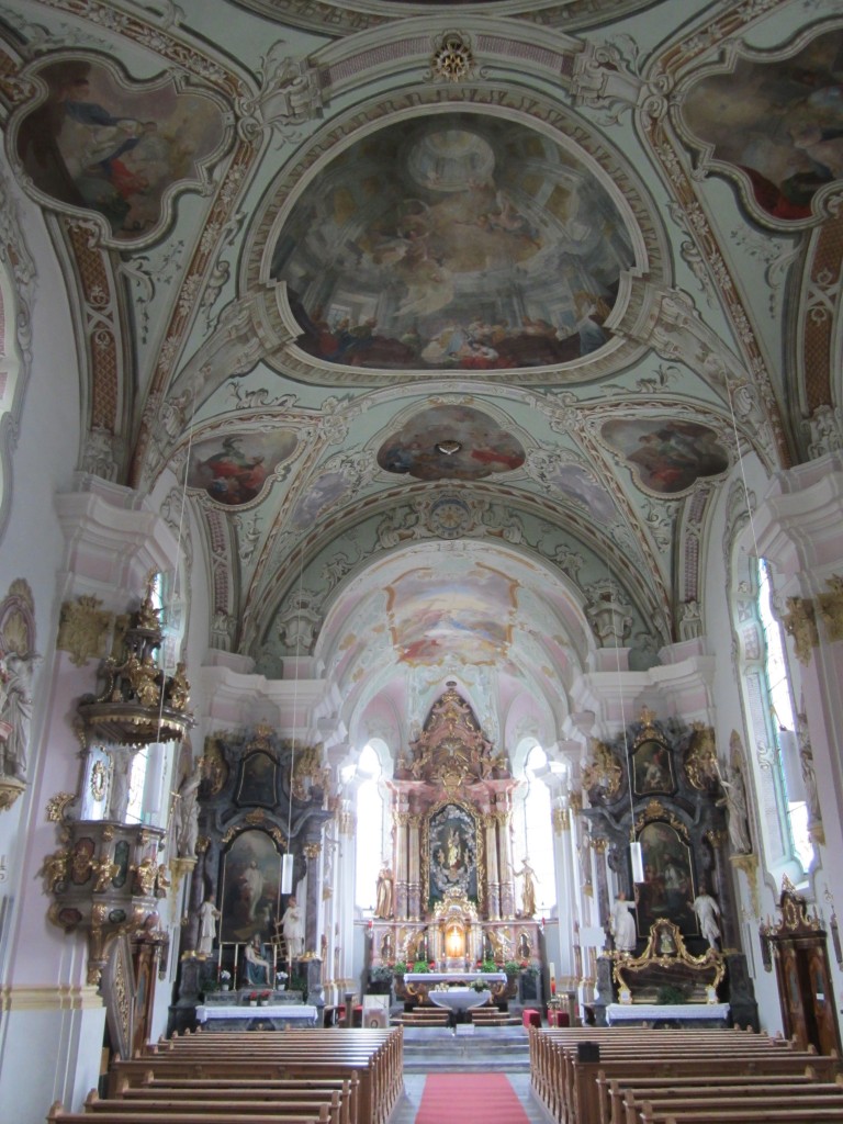 Sillian, Pfarrkirche Maria Himmelfahrt, Deckengemlde und Altargemlde von Josef 
Adam Mlck (18.09.2014)