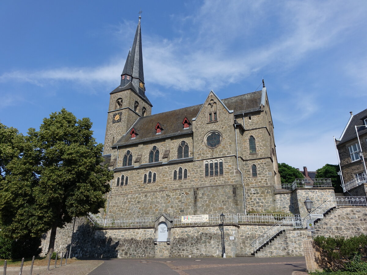 Sinn, evangelische Kirche, neugotische zweischiffige Hallenkirche, erbaut von 1900 bis 1901 nach Pl�nen von Ludwig Hofmann (27.06.2026)