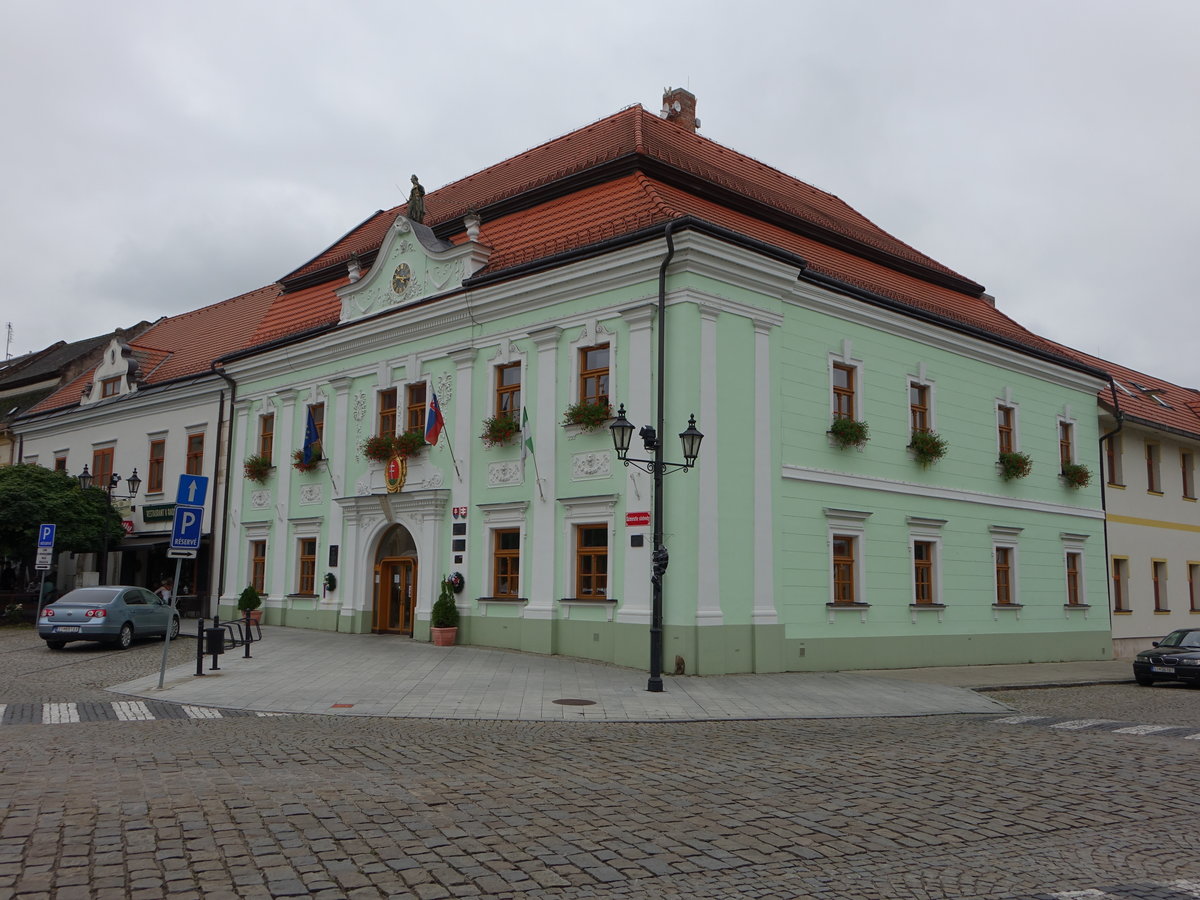 Skalica / Skalitz, Rathaus am Hauptplatz Slobody Namesti (04.08.2020)