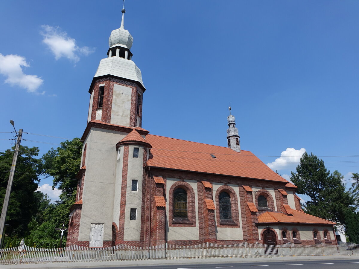 Skarbiszow / Karbischau, Pfarrkirche St. Katharina, erbaut 1910 (19.06.2021)