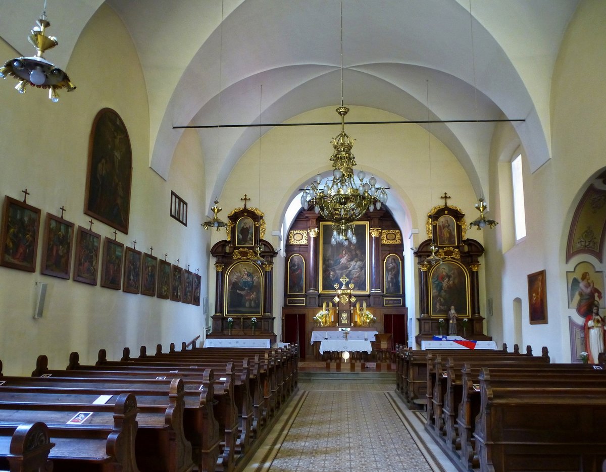 Skofja Loka, Blick in den Innenraum der Kapuzinerkirche, Juni 2016