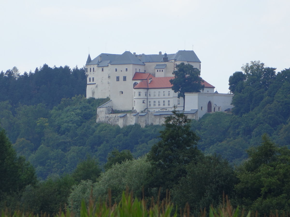 Slovenska Lupca / Bhmisch-Luptsch, Burg Liptsch, erbaut im 13. Jahrhundert (07.08.2020)