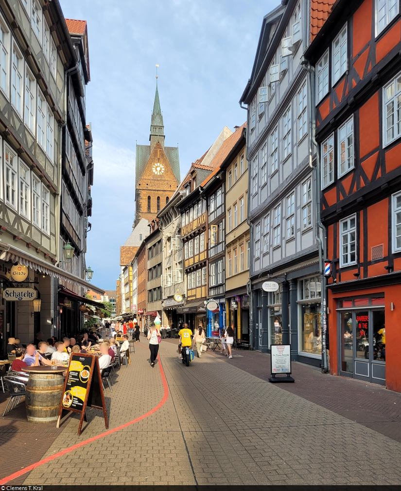 So schn kann Hannover sein. Die Kramerstrae besticht durch Fachwerkhuser, ber denen sich der Turm der Marktkirche erhebt.

🕓 19.8.2023 | 18:09 Uhr