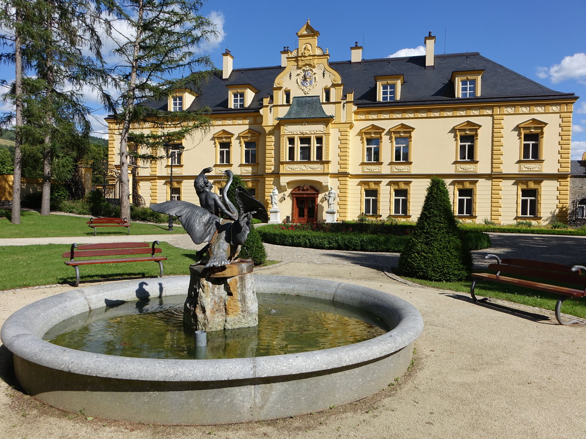 Sobotin / Zptau, Barockschloss, erbaut im 18. Jahrhundert, heute Hotel (30.06.2020)