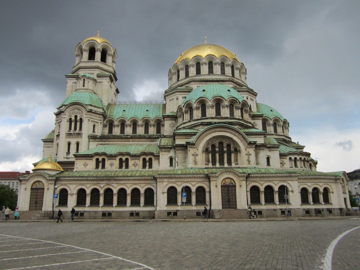 Sofia, Alexander Newski Kathedrale, Sitz des bulgarischen Patriarchen, erbaut von Alexander Pomeranzew, erbaut von 1882 bis 1912, neobyzantinischer Stil (01.05.2014)