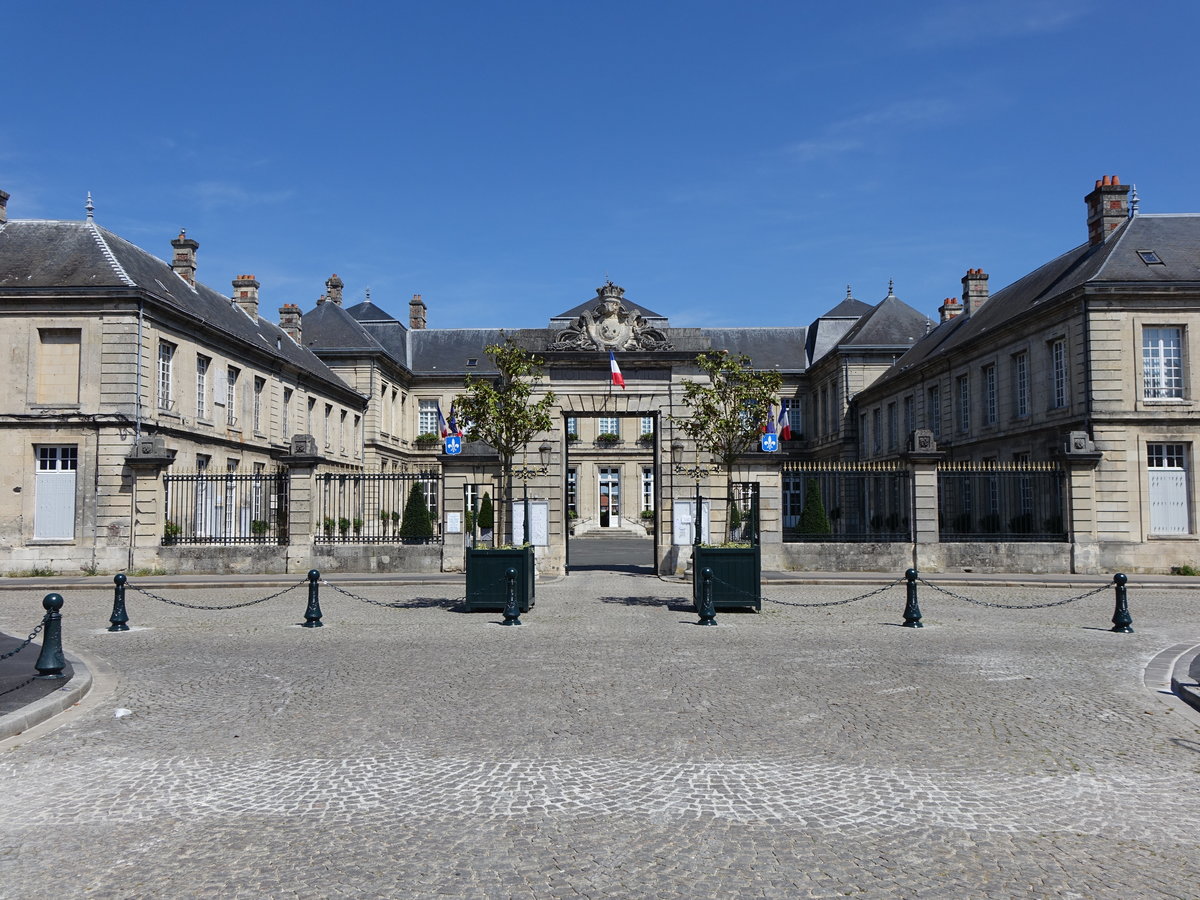 Soissons, Rathaus im Palais de l´Intendance, erbaut im 18. Jahrhundert (09.07.2016)