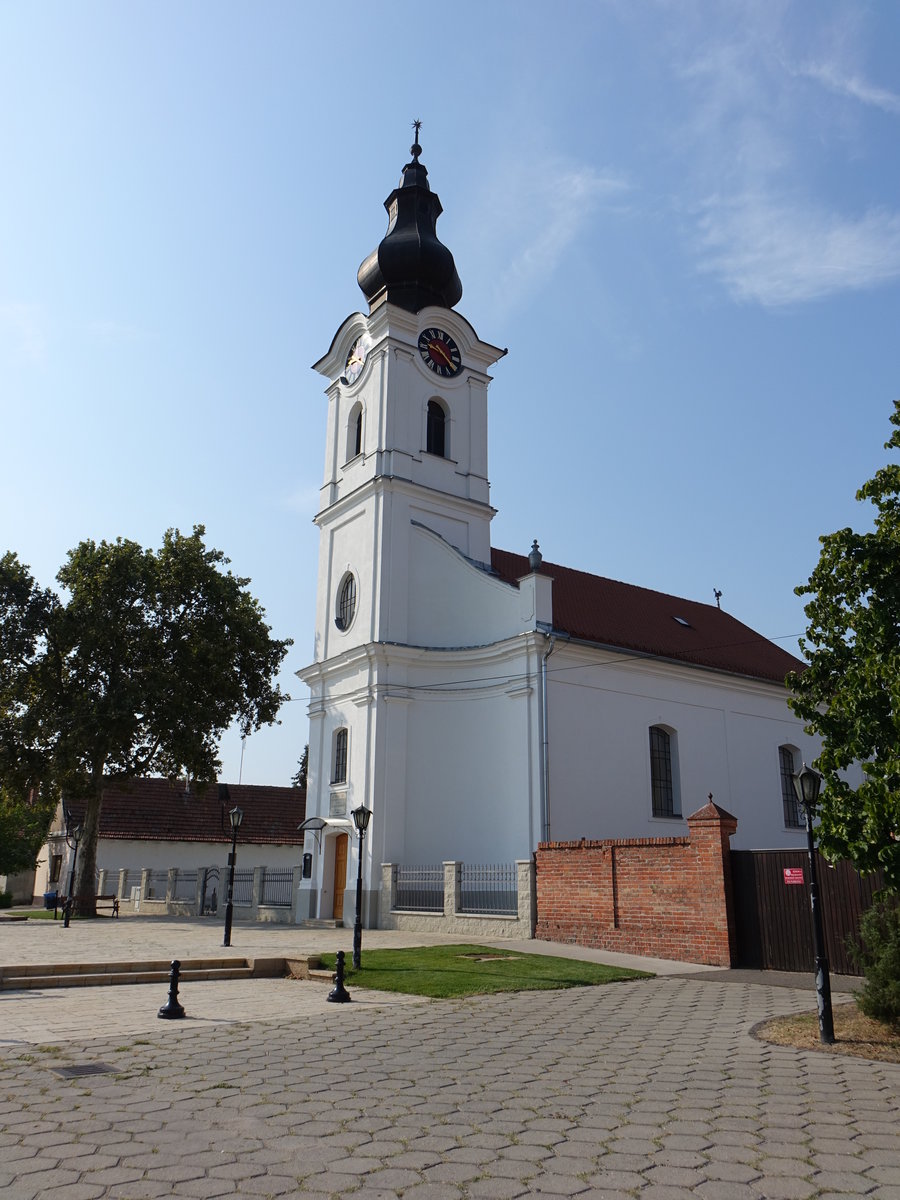 Soltvadkert, Reformierte Kirche, erbaut von 1794 bis 1806, Neubarock (24.08.2019)