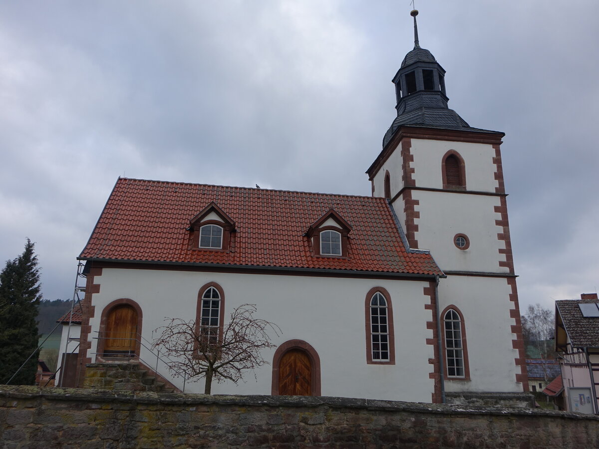 Solz, evangelische Dorfkirche, erbaut im 16. Jahrhundert (15.04.2022)